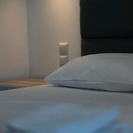 Aparthotel Costa Varda *