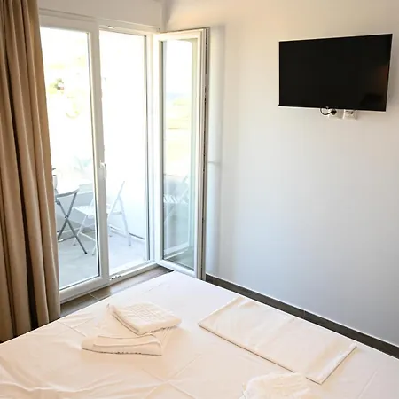 Costa Varda Aparthotel Mourteri