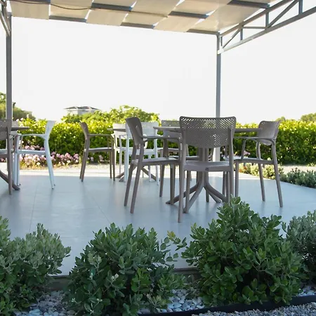 Costa Varda Aparthotel Mourteri